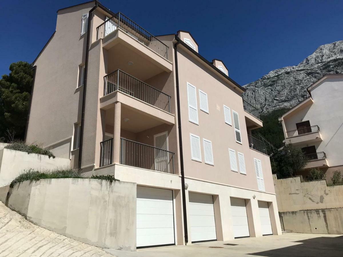 Sima Apartment Baška Voda Екстериор снимка
