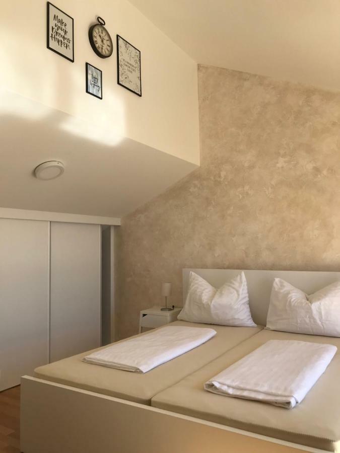 Sima Apartment Baška Voda Екстериор снимка